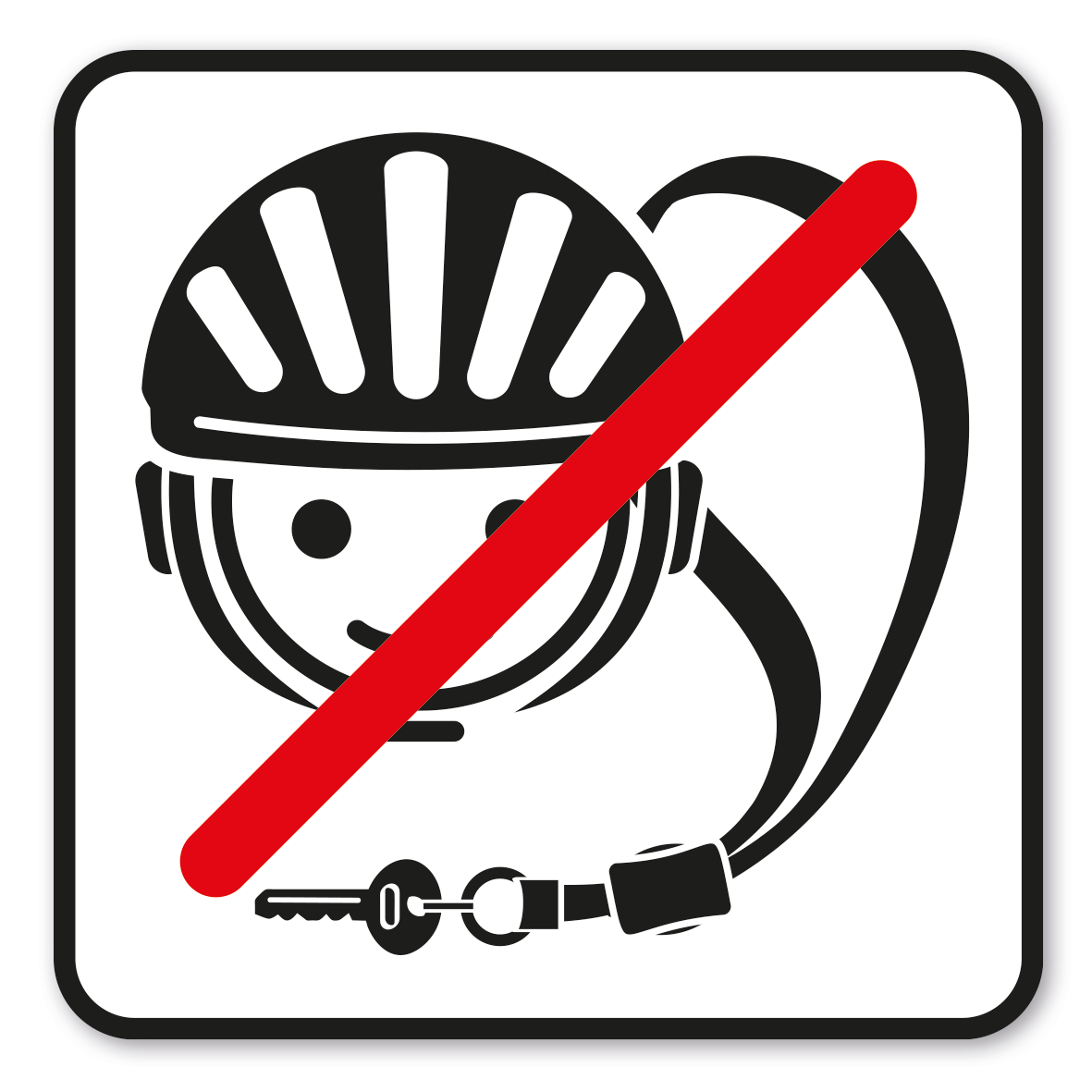 SP-02-P01 – Helm und Schlüsselband vor dem Spielen abnehmen